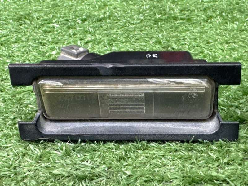 Плафон подсветки номера Hyundai i30 2013