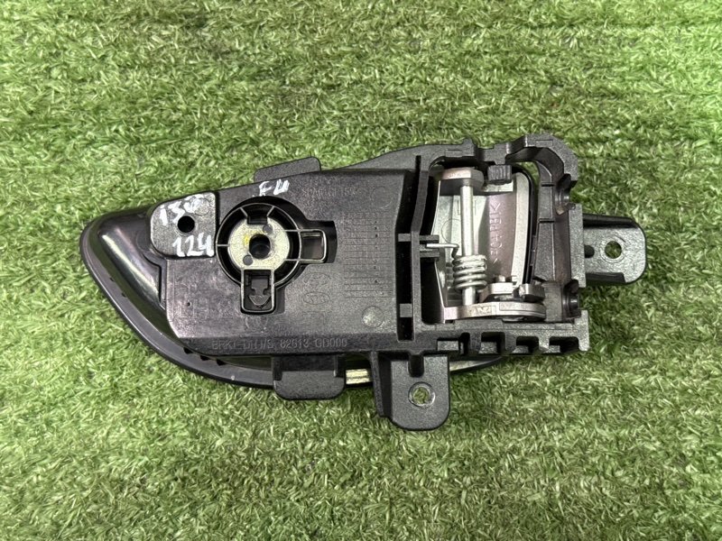 Ручка двери внутренняя Hyundai i30 2013