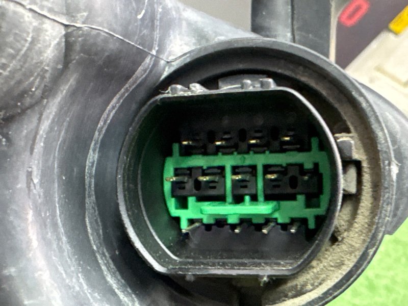 Фара Hyundai i30 2013