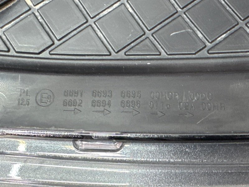 Фара Hyundai i30 2013