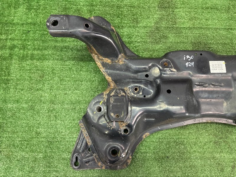 Подрамник Балка Hyundai i30 2013