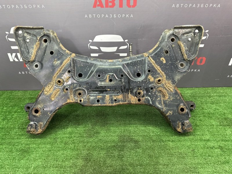 Подрамник Балка Hyundai i30 2013