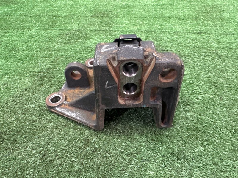 Кронштейн АКПП Hyundai i30 2013