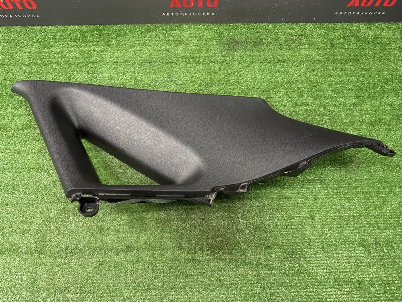 Обшивка стойки Hyundai i30 2013