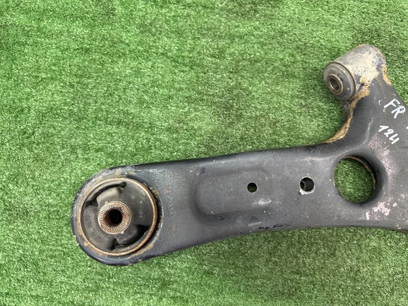 Рычаг подвески Hyundai i30 2013