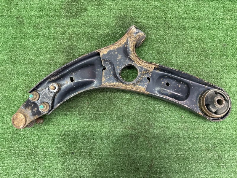 Рычаг подвески Hyundai i30 2013