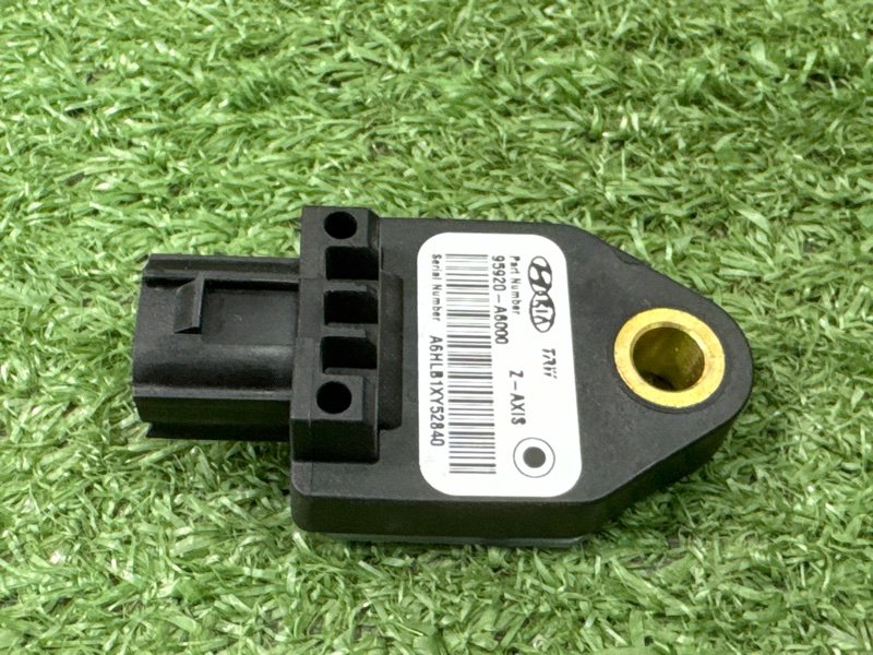 Датчик удара Air Bag Hyundai i30 2013