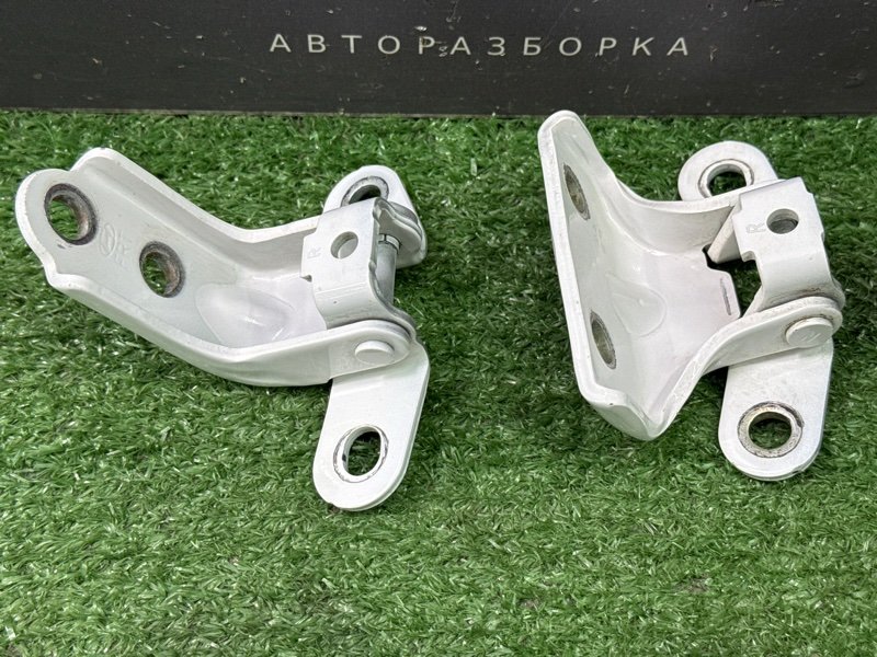 Петли двери Hyundai i30 2013