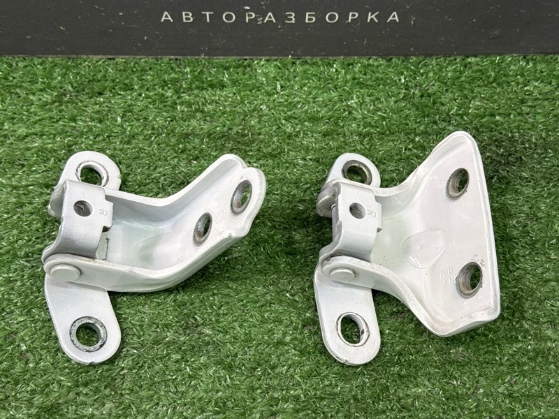 Петли двери Hyundai i30 2013