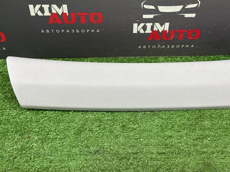 Накладка стойки лобового стекла Hyundai i30 2013