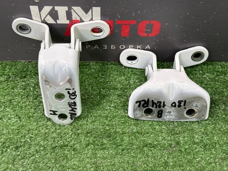 Петли двери Hyundai i30 2013