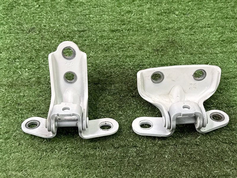 Петли двери Hyundai i30 2013