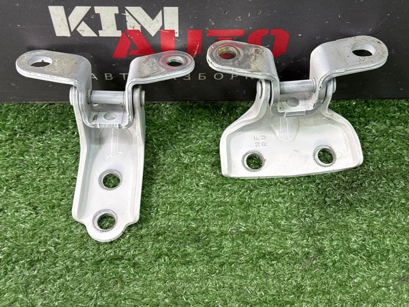 Петли двери Hyundai i30 2013