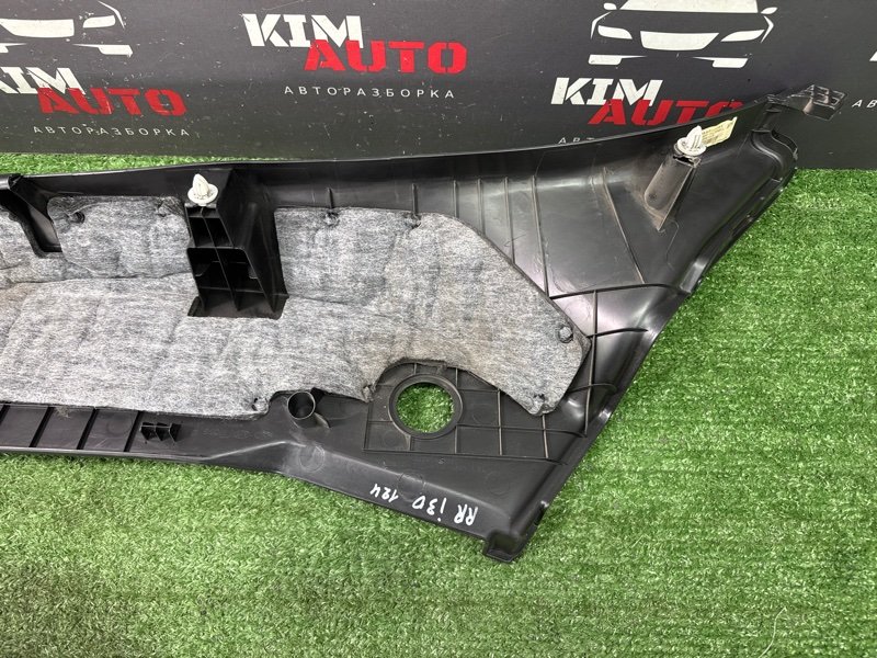 Обшивка стойки нижняя Hyundai i30 2013