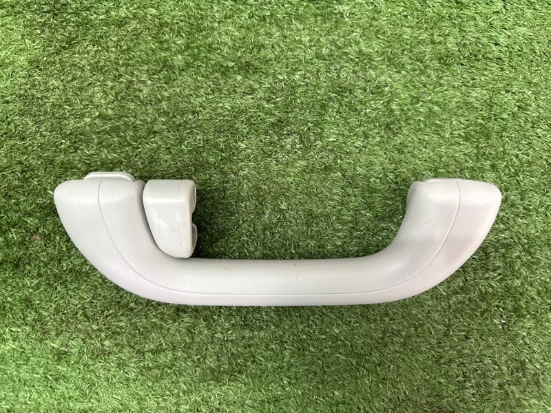 Ручка потолка салона Hyundai i30 2013