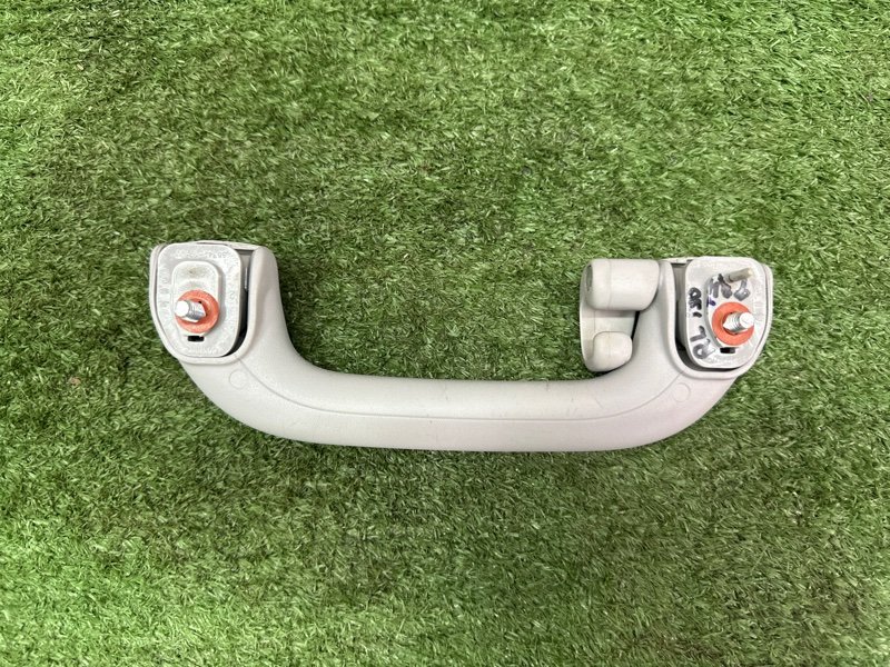 Ручка потолка салона Hyundai i30 2013