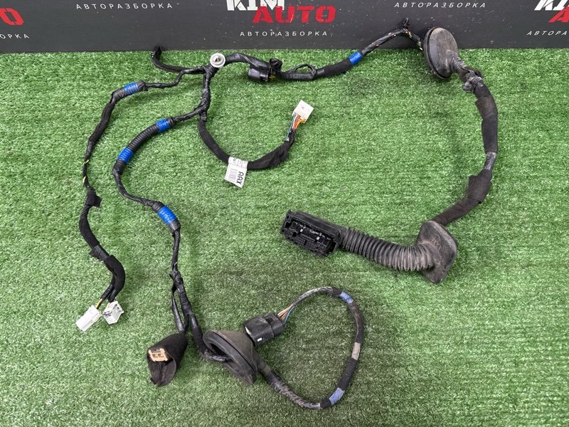 Проводка двери Hyundai i30 2013