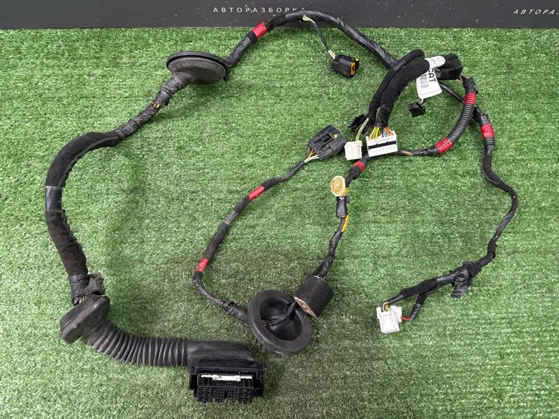 Проводка двери Hyundai i30 2013