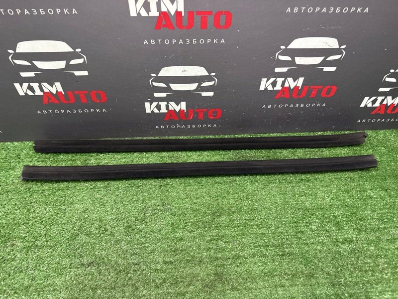 Уплотнитель стекла(бархотка) внутренний Hyundai i30 2013