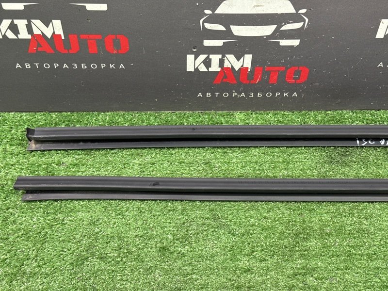 Уплотнитель стекла(бархотка) внутренний Hyundai i30 2013
