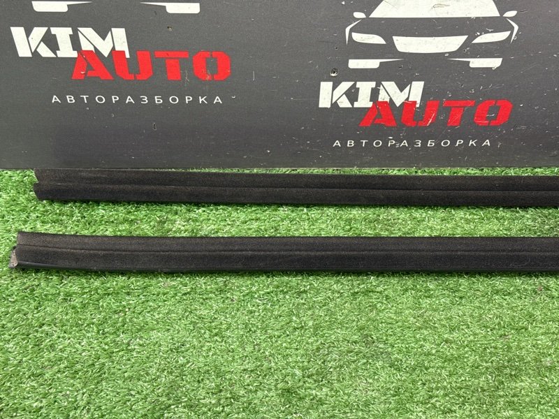 Уплотнитель стекла(бархотка) внутренний Hyundai i30 2013