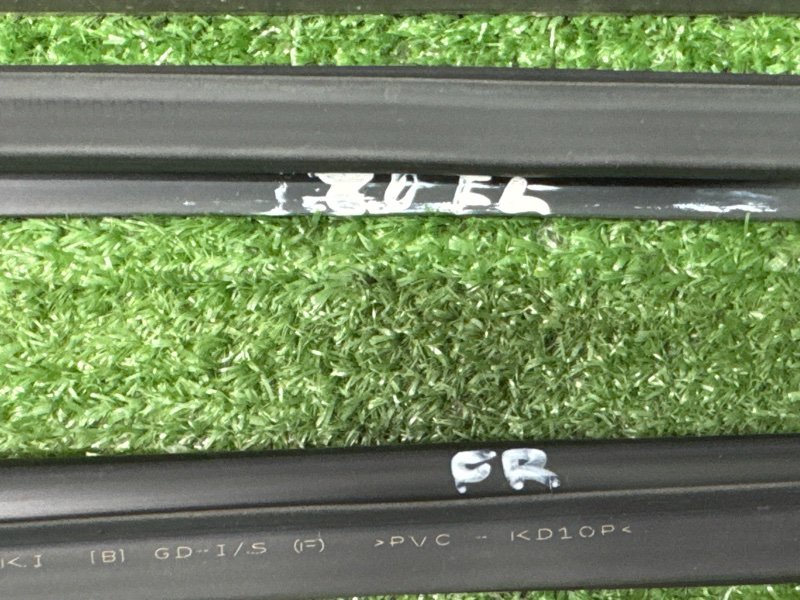 Уплотнитель стекла(бархотка) внутренний Hyundai i30 2013