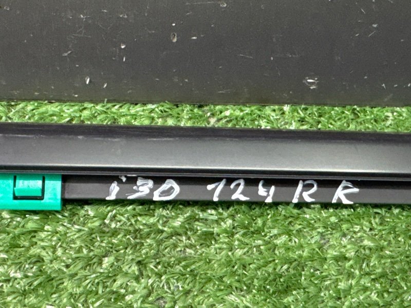 Уплотнитель стекла наружный (Бархотка) Hyundai i30 2013