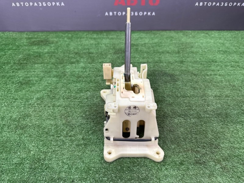 Селектор АКПП Hyundai i30 2013