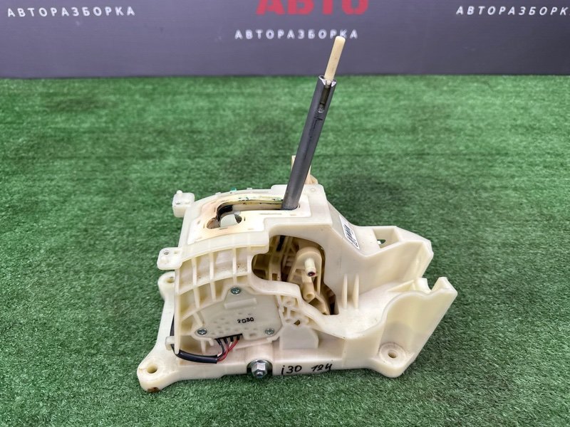 Селектор АКПП Hyundai i30 2013