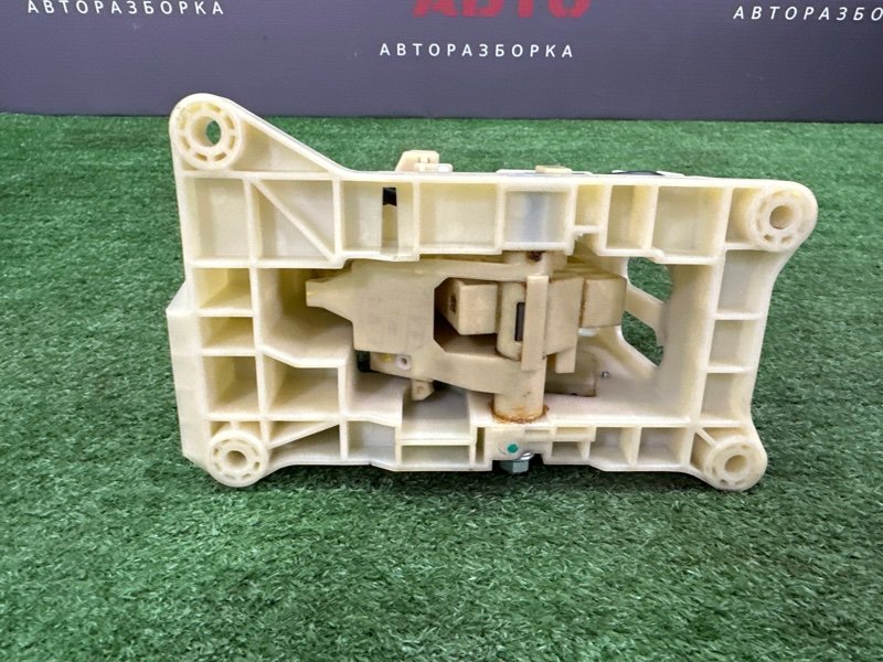 Селектор АКПП Hyundai i30 2013