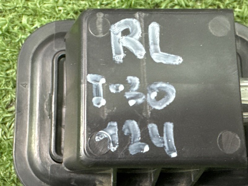 Плафон подсветки багажника Hyundai i30 2013