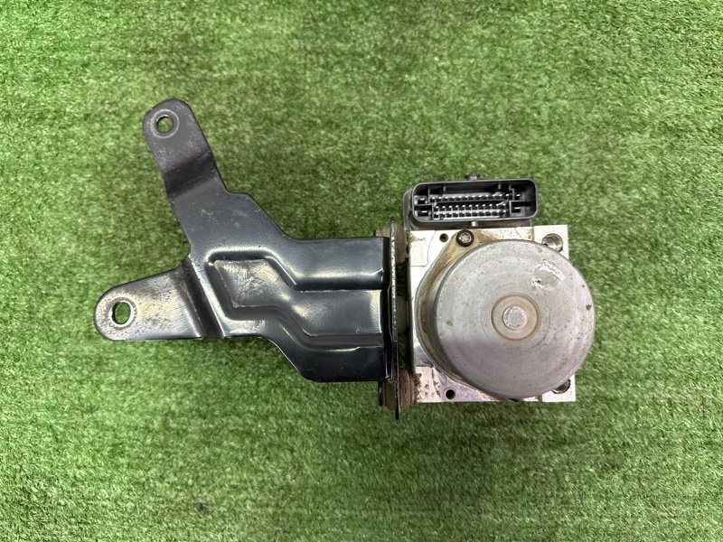 Блок ABS Hyundai i30 2013