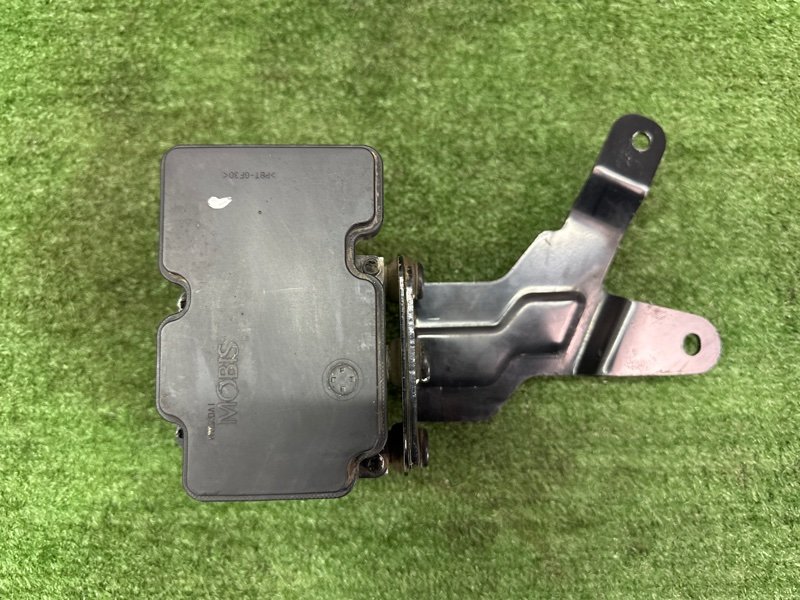 Блок ABS Hyundai i30 2013