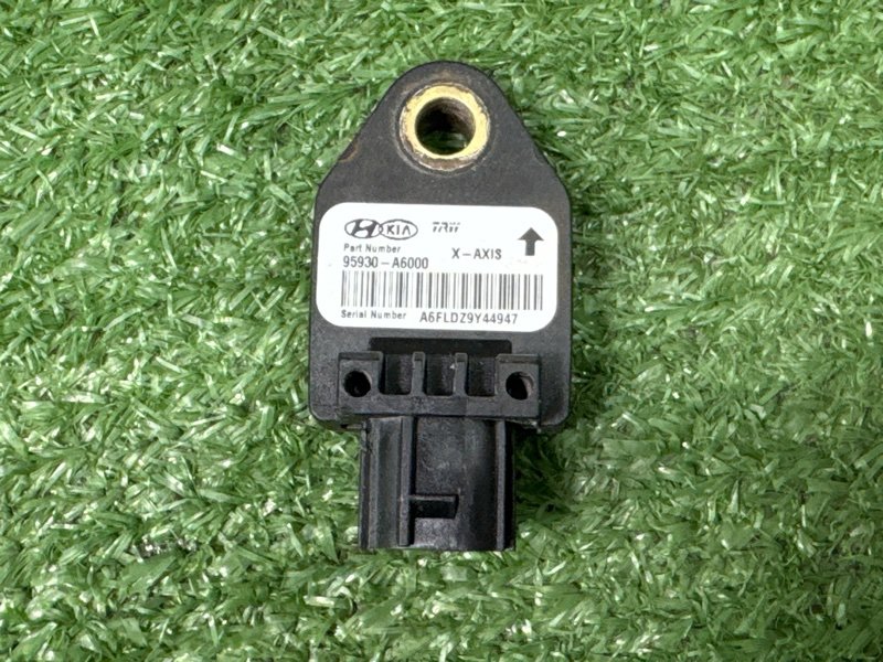 Датчик удара Air Bag Kia Ceed 2 2015 SW