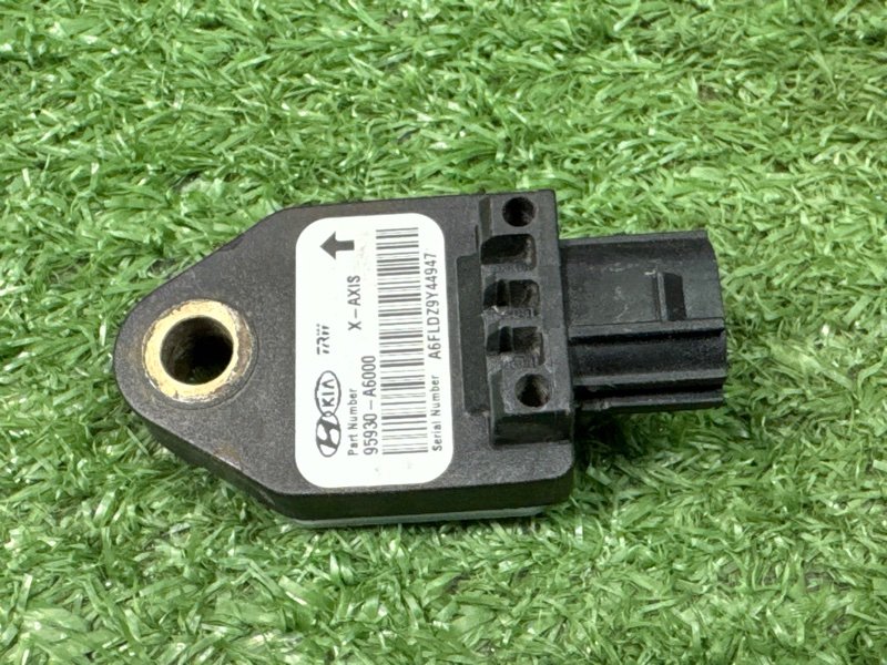 Датчик удара Air Bag Kia Ceed 2 2015 SW