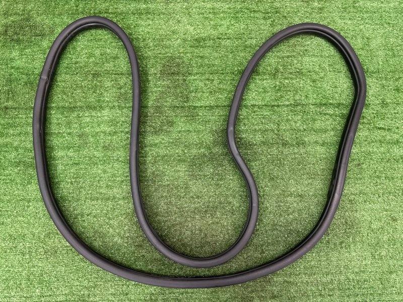 Уплотнитель проема двери Hyundai i30 2013