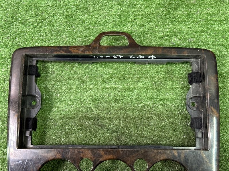 Рамка магнитолы Ford Focus 2