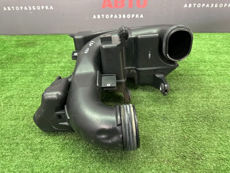 Резонатор воздушного фильтра Hyundai i30 2013