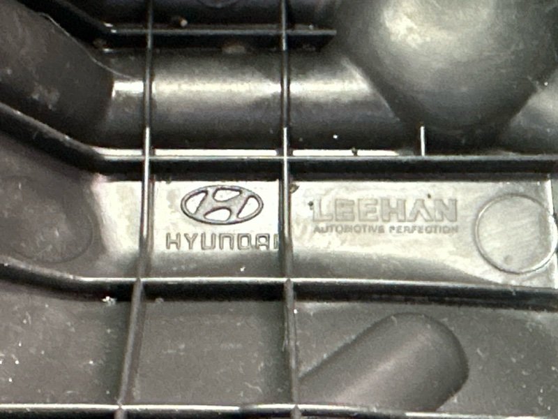 Корпус воздушного фильтра Hyundai i30 2013