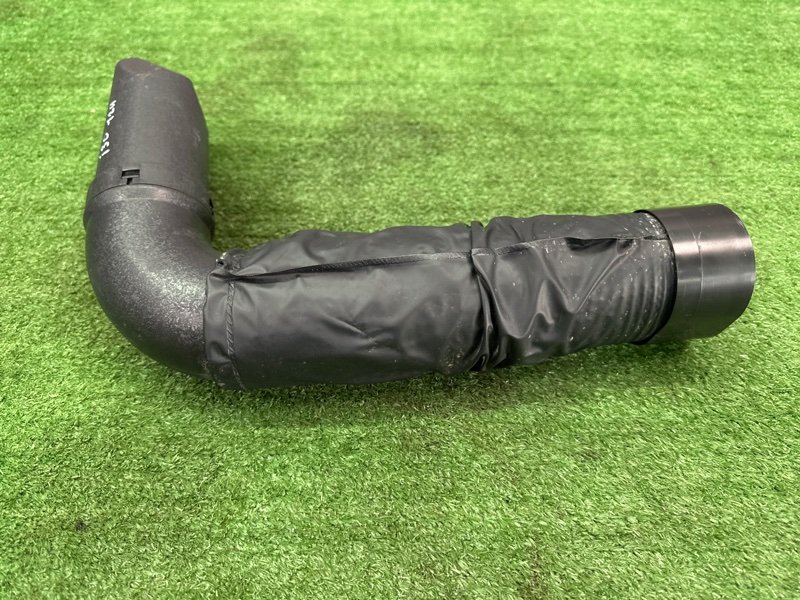 Воздухозаборник Hyundai i30 2013