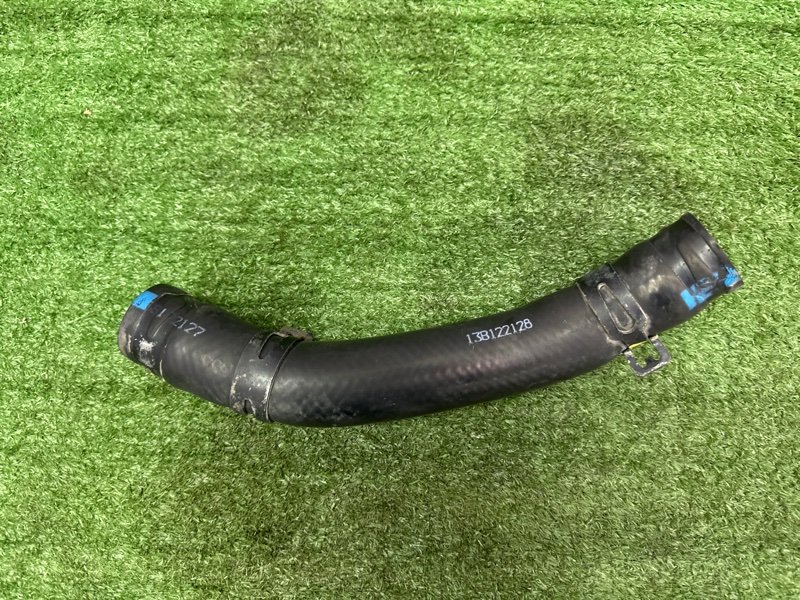 Патрубок охлаждения Hyundai i30 2013