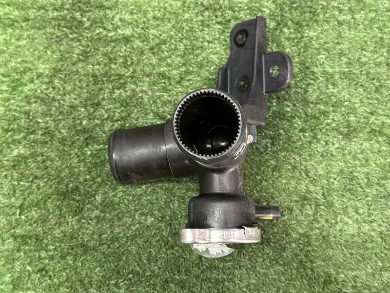 Горловина радиатора Hyundai i30 2013