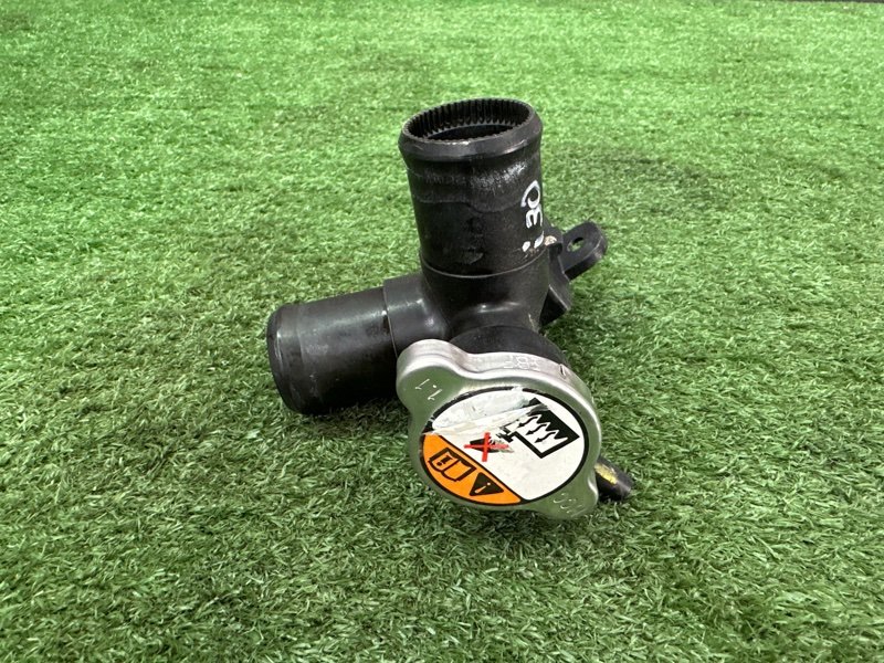 Горловина радиатора Hyundai i30 2013