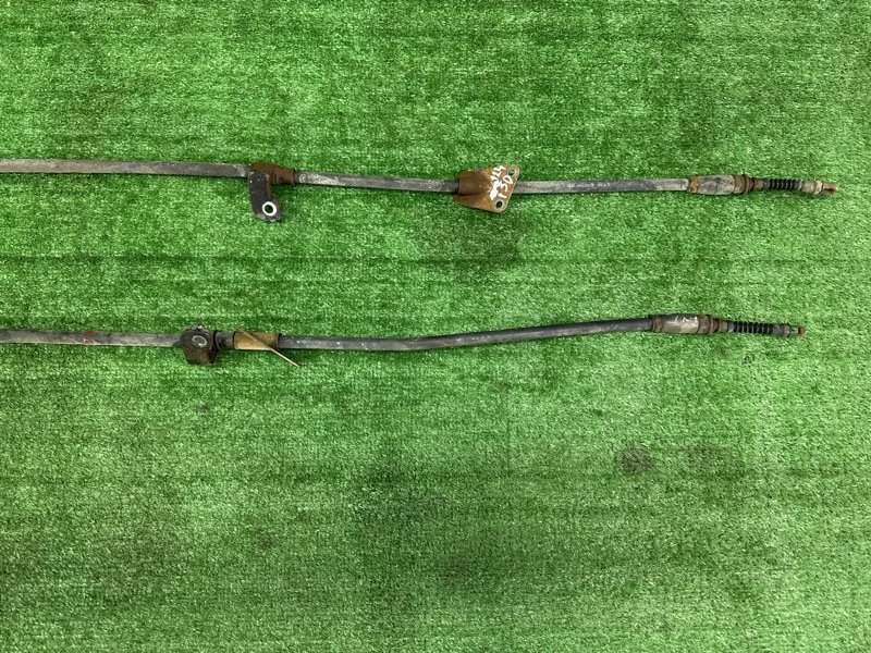 Трос ручника Hyundai i30 2013