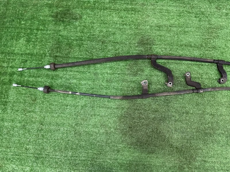 Трос ручника Hyundai i30 2013