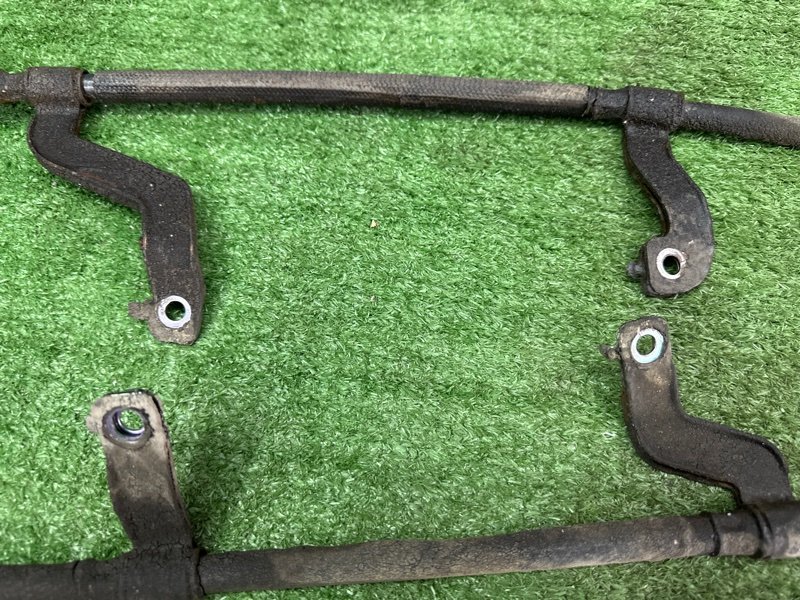 Трос ручника Hyundai i30 2013