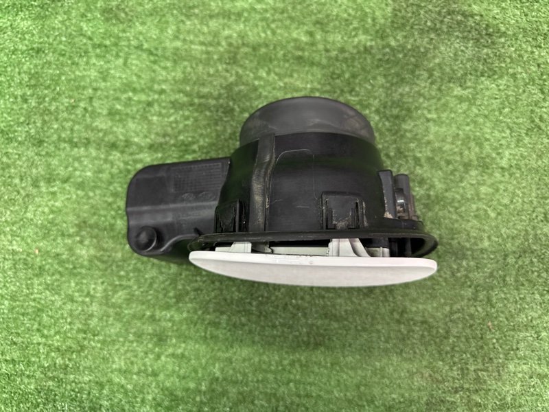 Лючок бензобака с крышкой Hyundai i30 2013