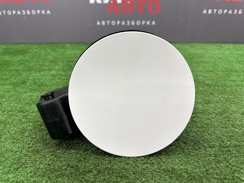 Лючок бензобака с крышкой Hyundai i30 2013