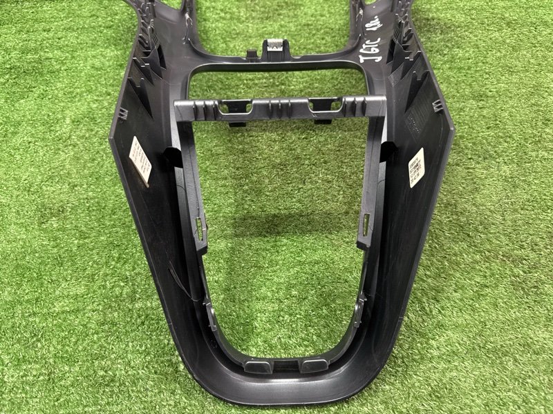 Накладка центральной консоли Opel Astra J