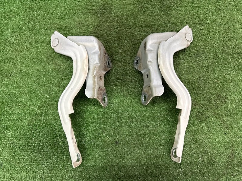 Петли капота Hyundai i30 2013